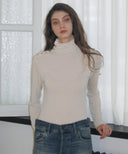 Side Button Basic Turtleneck