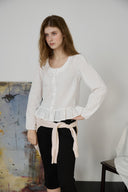 Noteny Round-Neck Frill Blouse