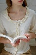 [予約販売/8月下旬入庫予定] Hazel Frill Half Blouse