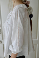 [予約販売/8月下旬入庫予定] Amélie Ruffle Lace Blouse
