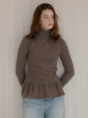 Stripe Two-Way Frill Turtleneck
