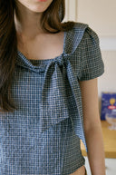 Salty Ribbon Half Blouse