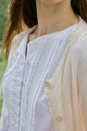 [予約販売/8月下旬入庫予定] Floral Embroidered Pintuck Blouse